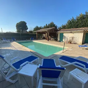 https://gite-lou-gardian.fr-provencehotel.com